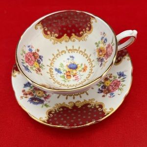 Vintage Royal Sutherland teacup ans saucer Staffordshire England
